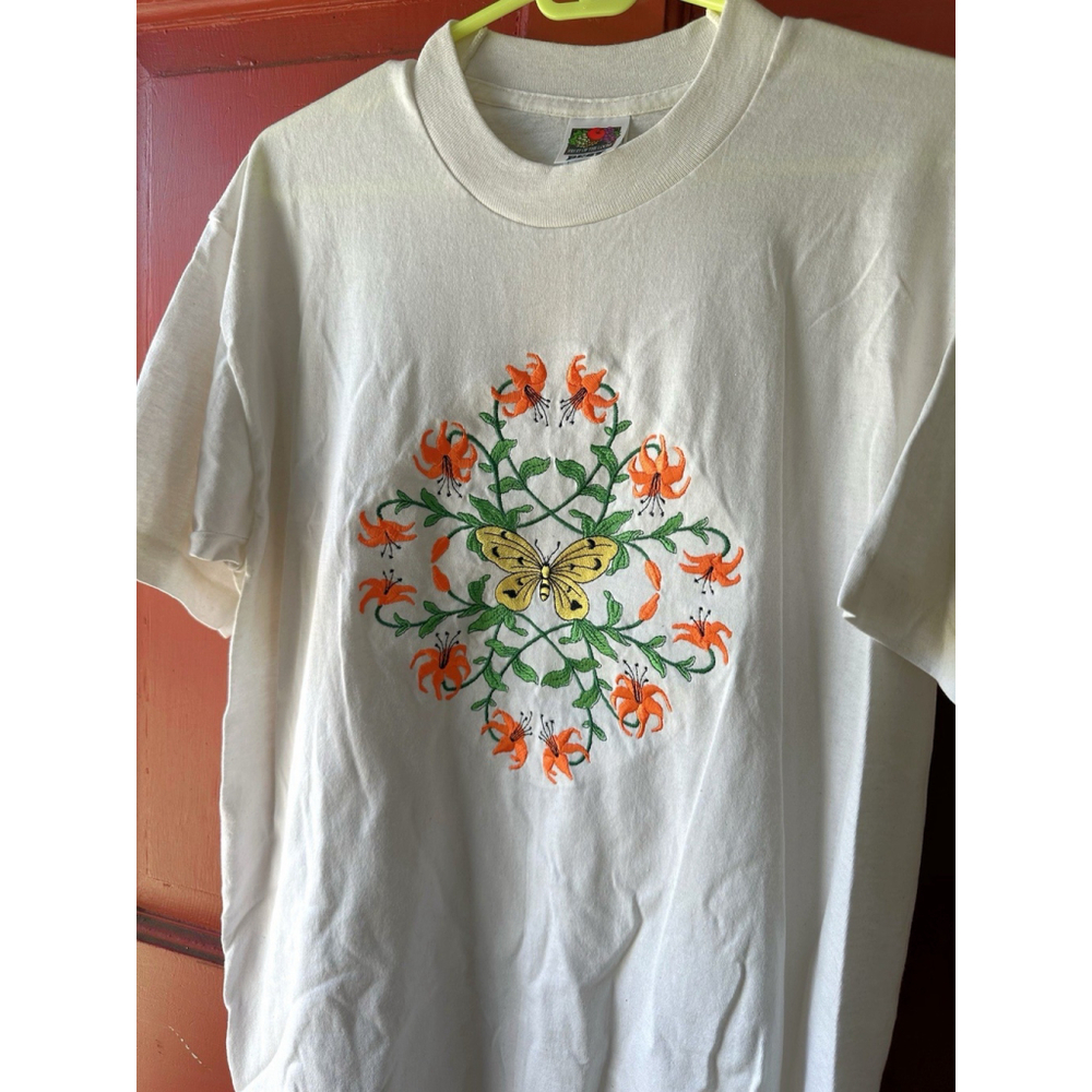Vintage Embroidered Floral Butterfly T-Shirt Design Unisex Large - Picture 2 of 4